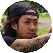 ストローカータトゥー彫師瞬